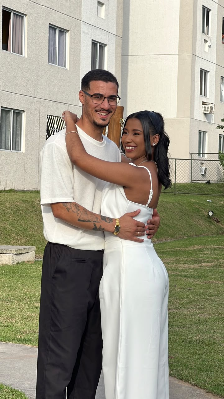 Juan e Juliana sorrindo